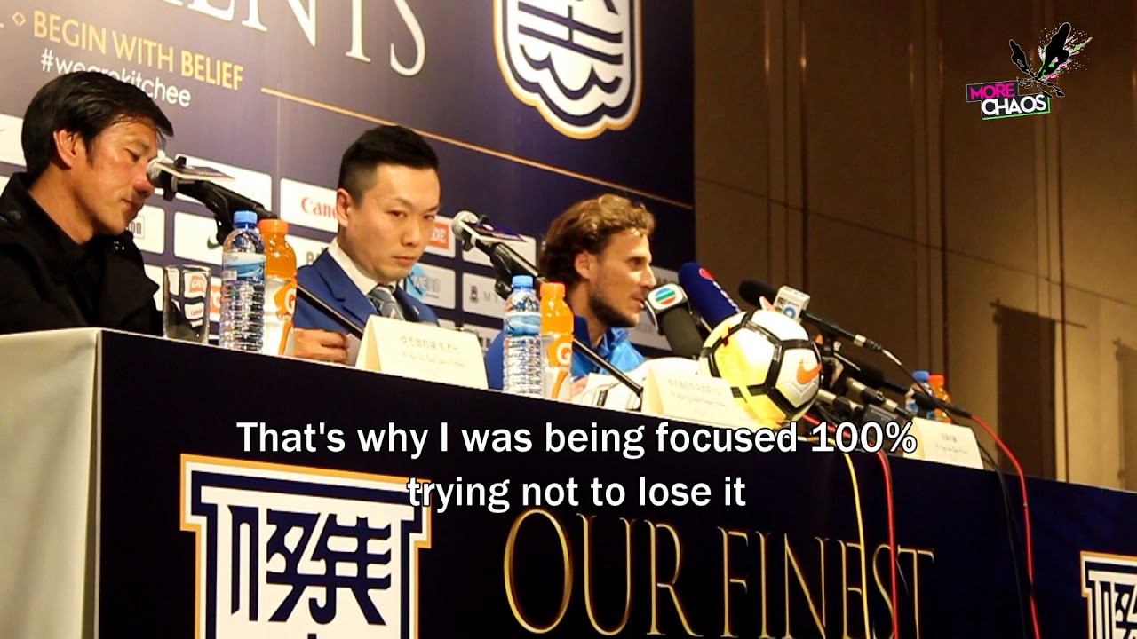 Former European Golden Boot winner Diego Forlán signs for Kitchee FC