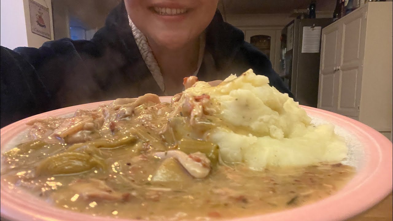 ASMR MUKBANG CHICKEN THIGHS AND LEEK CASSEROLE | MASHED POTATOS | NAAN BREAD 😋