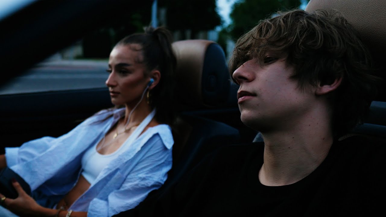 Mollywood - THC (Official Music Video)