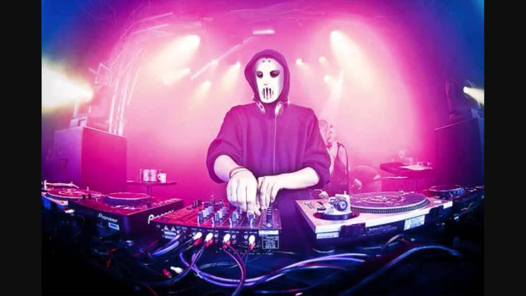 Diss﻿ Reaction - Jiiieehaaaa (Angerfist REFIX)