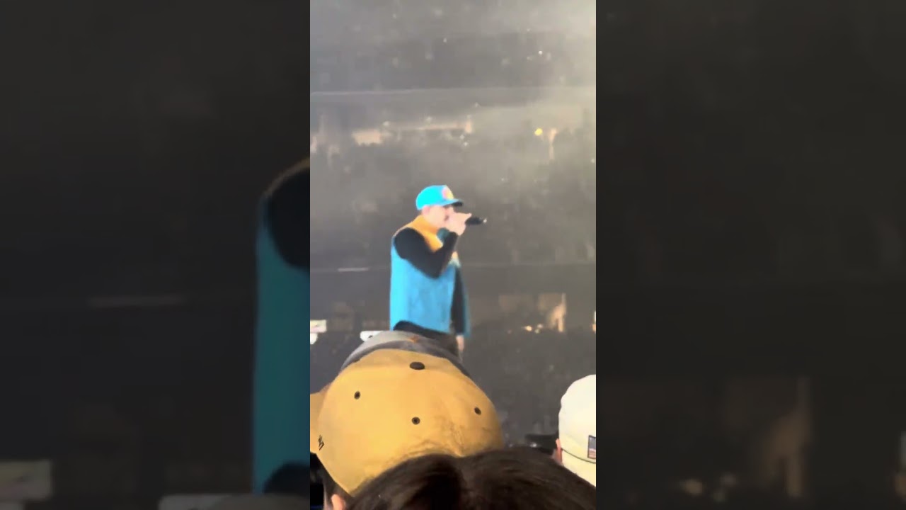 Up Down (live 11/11/23) - Morgan Wallen in Atlanta, GA