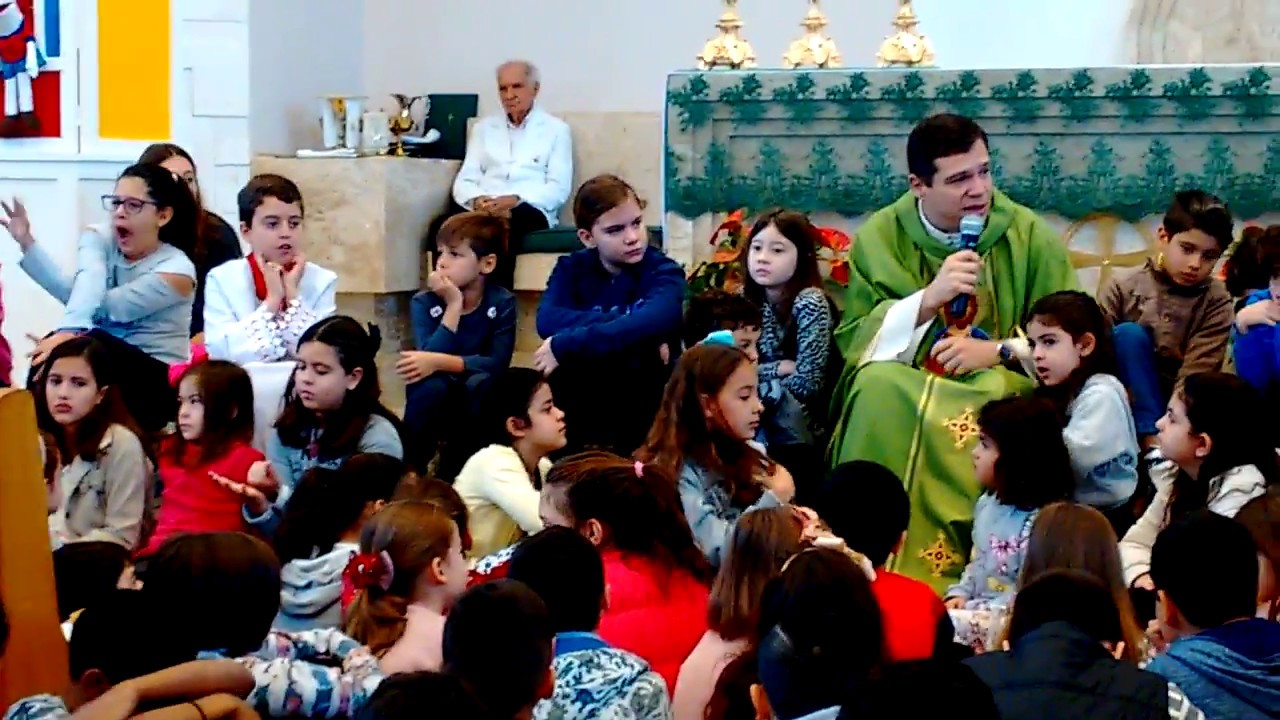Jesus, o Pão da Vida! 2018 Missa Com Crianças Paróquia São Benedito Americana SP