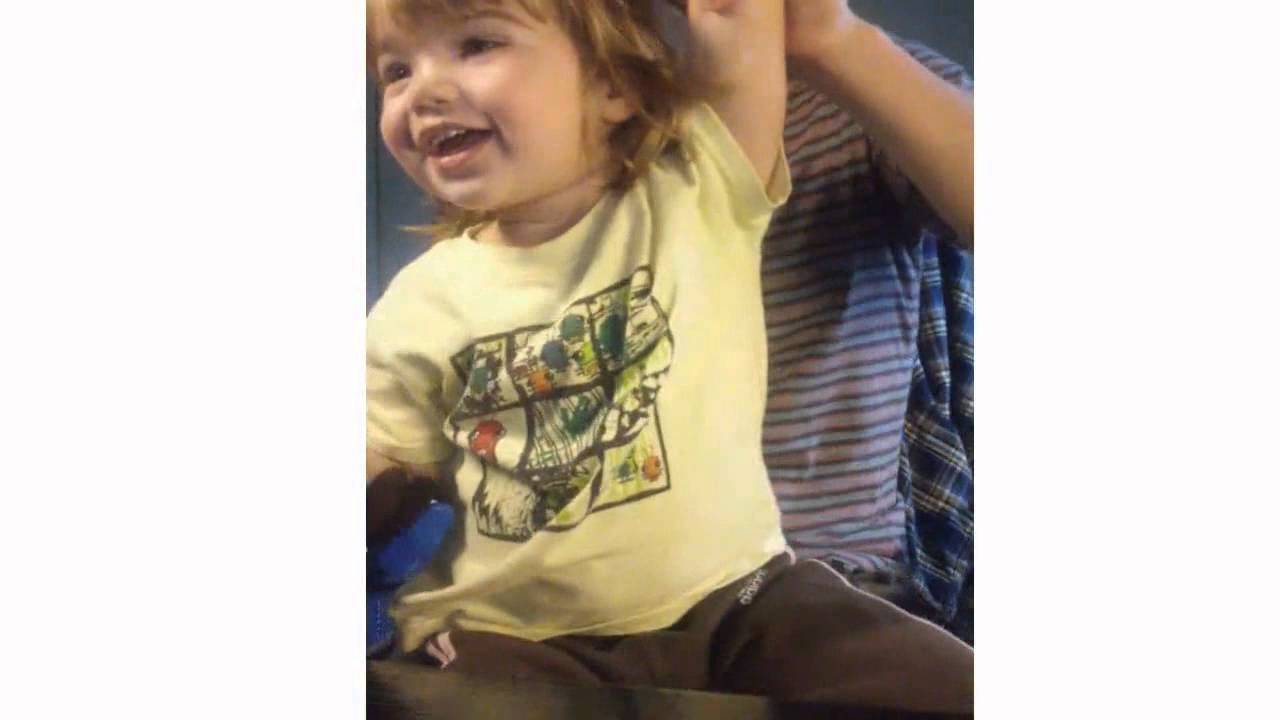 Kid Happy Dance