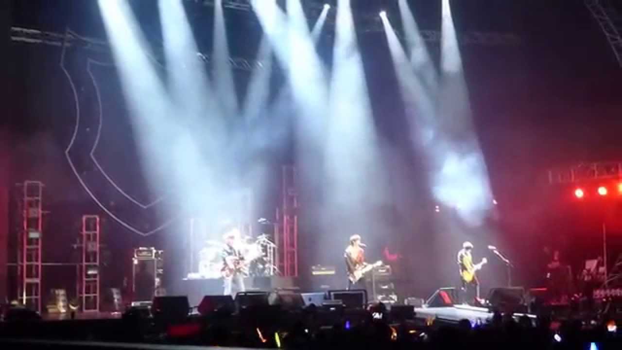 FNC Kingdom in HK - N. Flying singing Bitter Sweet