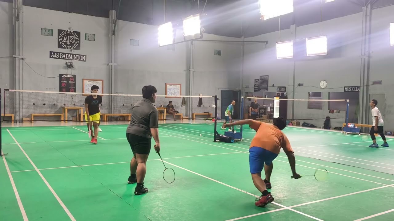 Bintang/Si Cheng VS Ewing/Piki