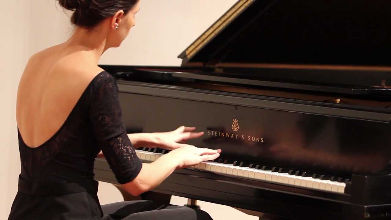 Beatriz (Edu Lobo & Chico Buarque) - Júlia Tygel