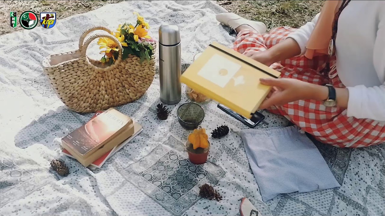 Oktober Healing | Cinematic | Fujifilm XA-10