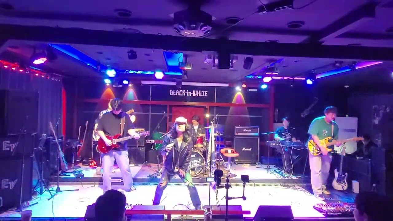 블랙인화이트 #R2S 0131공연 #While my guitar gently weeps