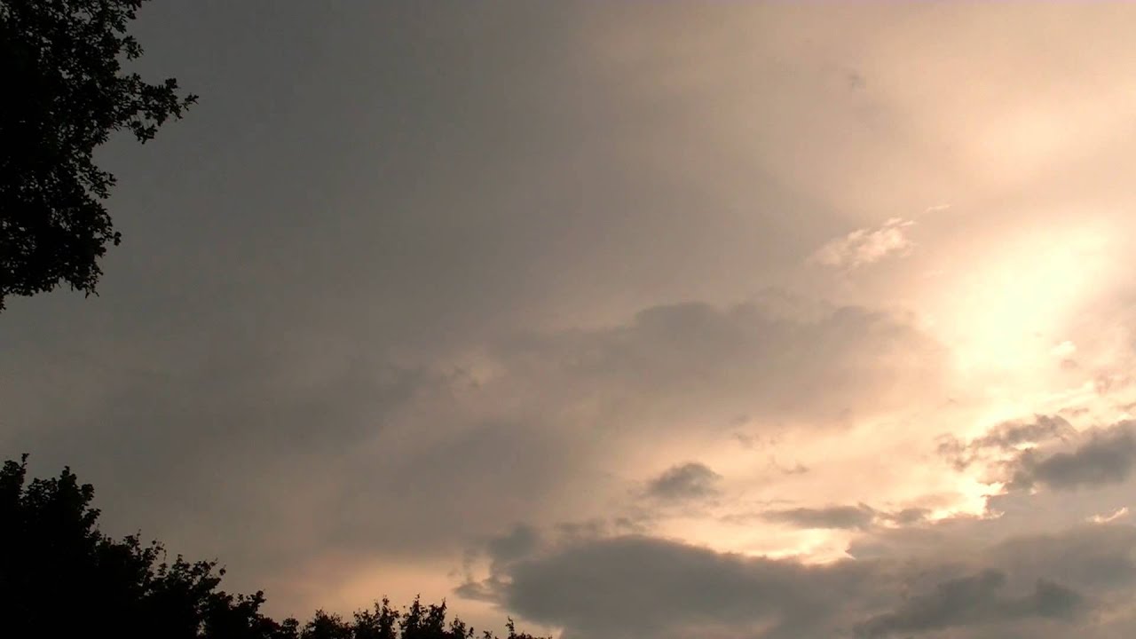 wolken farbspiele timelapse