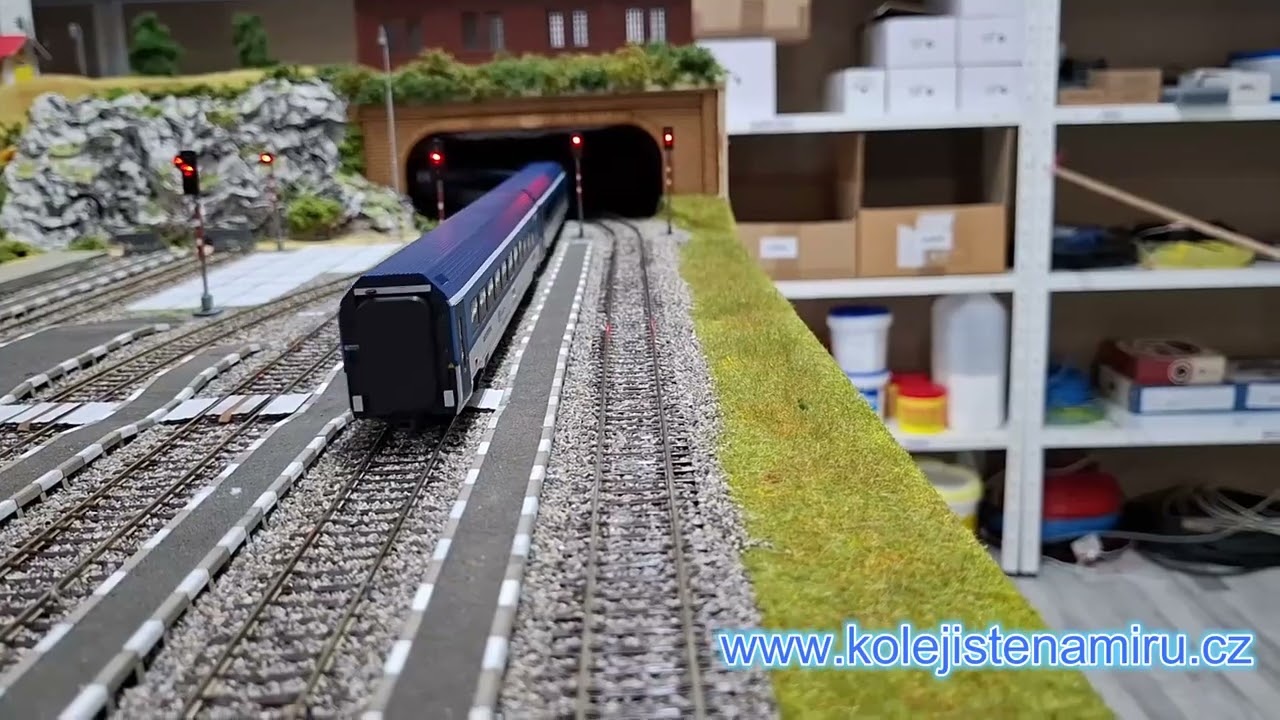 Kolejiště H0 245x150 cm - Představení kolejiště