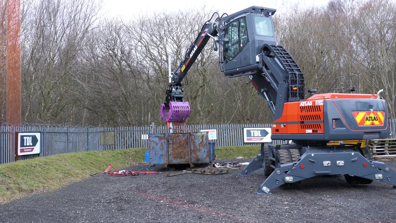 ATLAS 200MH MATERIAL HANDLER WITH PRODEM GRAB