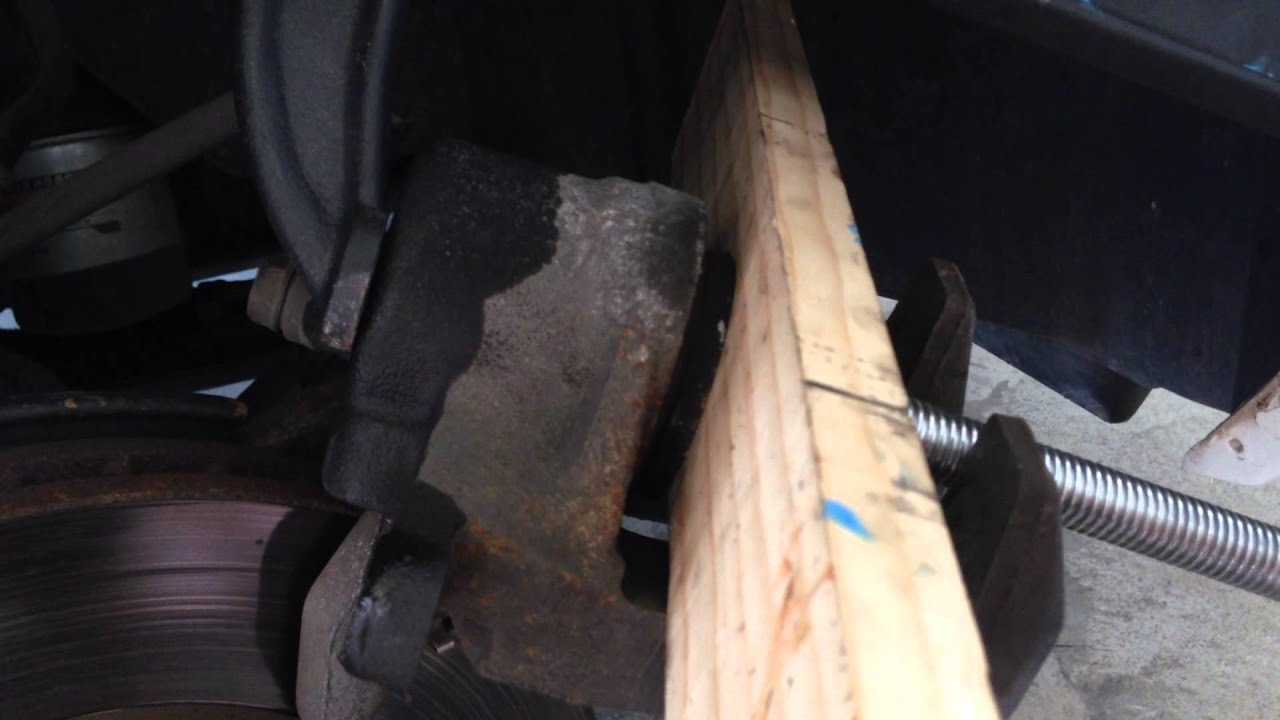 2002-03 Acura TL Type S - How To Change Front Brake Pads