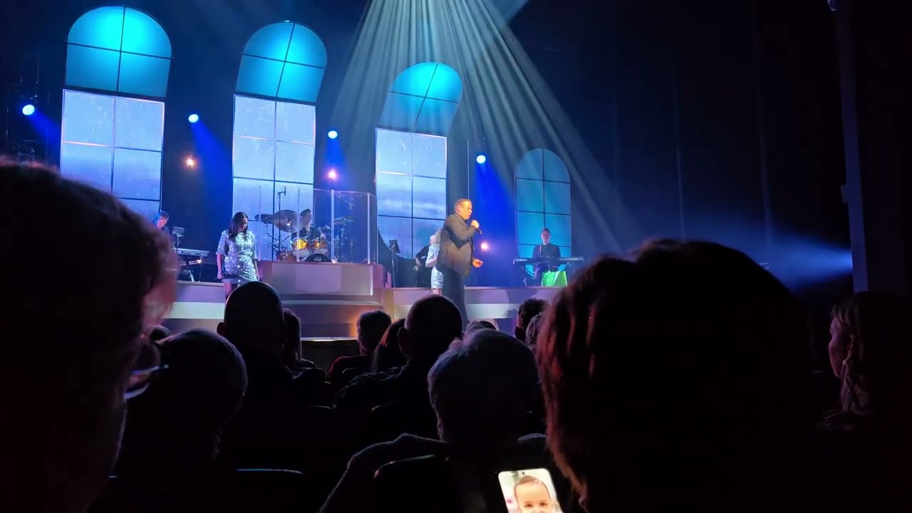 Frans Bauer - Wat Over Blijft Zijn Tranen 