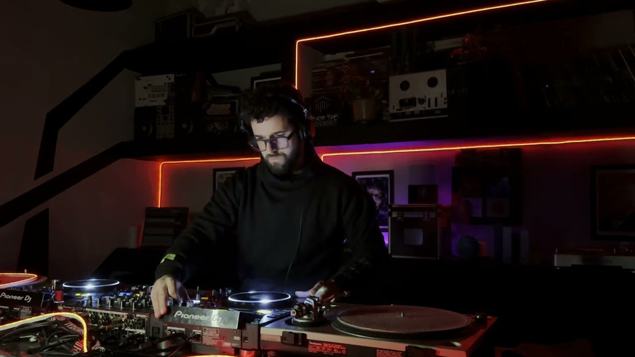 Systematic ][ Deep Dubstep Guest Mix by Extasié