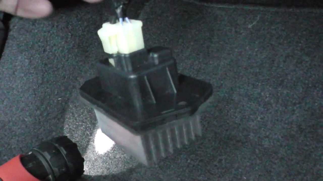 How to replace a 2004 Honda Accord AC, Heating Bl