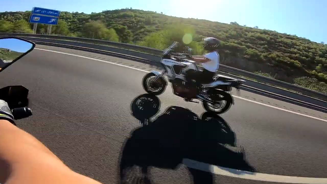 ZONTES Z2 Y RIEJU XPLORA 557 Estamos de rodaje