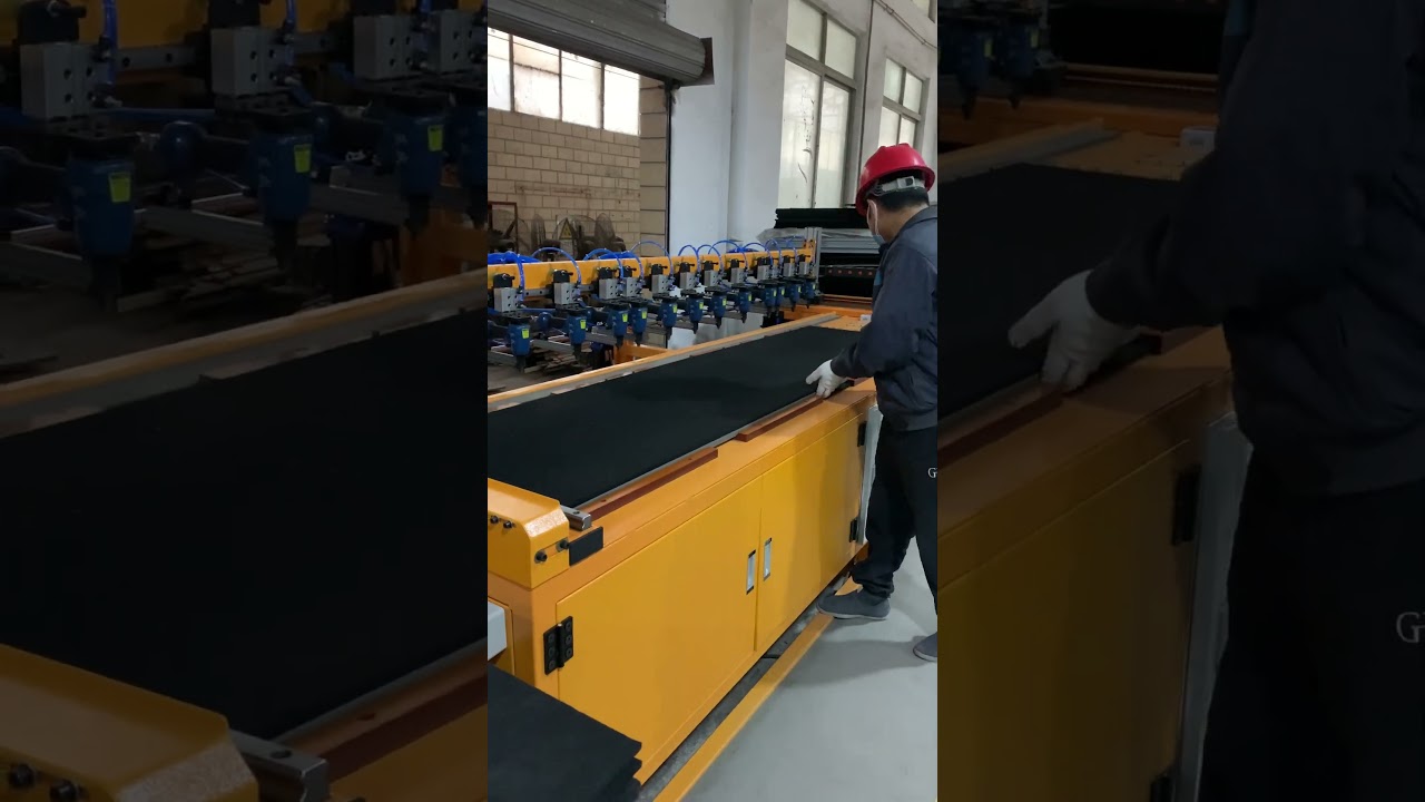 Machine and soundproofing panel