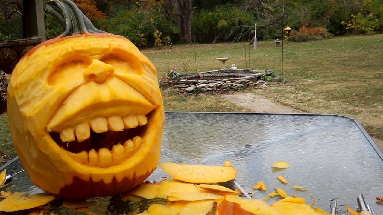 Pumpkin Carving for Halloween 2022