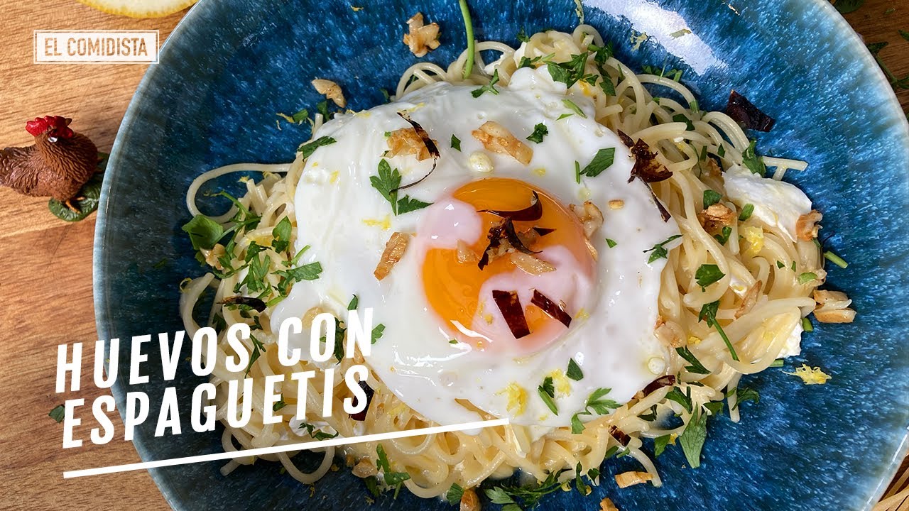 Espaguetis con huevo frito: lo mejor de dos mundos | EL COMIDISTA