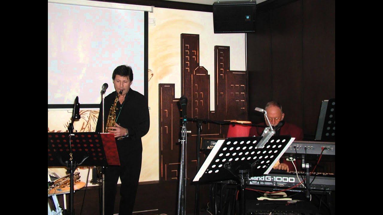 Douce France music style of Charles Trenet