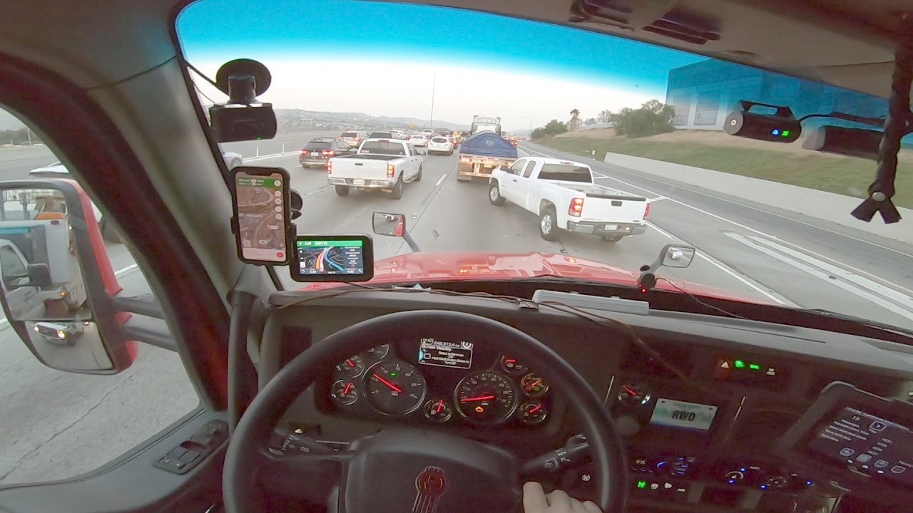 Первый опыт вождения по пробкам Лос-Анджелеса. Жизнь новичка в дальнобойности.