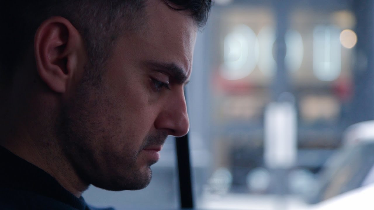 FIGURING OUT WHO YOU ARE | DailyVee 217