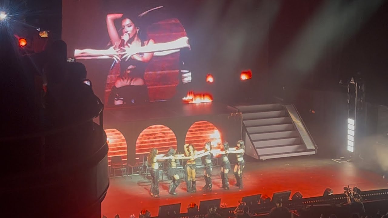 ‘KATSEYE Gabriela’ LIVE | Beautiful Chaos Tour - Hammerstein Ballroom, NYC 11/21/25