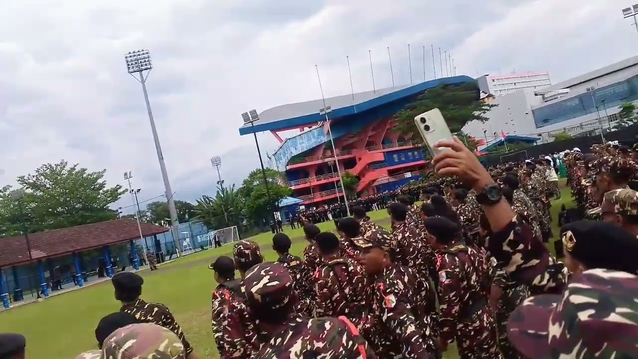 apel persiapan pengepaman mujahadah kubro harlah 100 tahun NU di stadion Gajayana Malang 