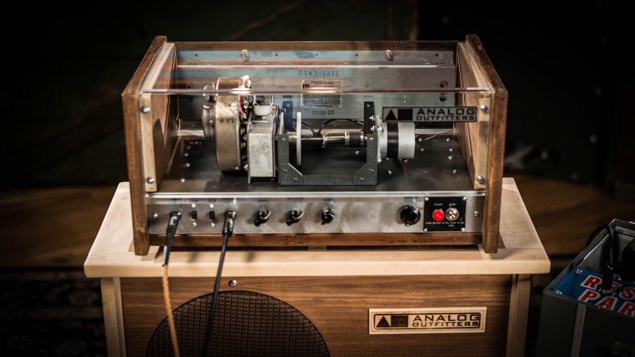 Analog Outfitters The Scanner Vibrato & Reverb Effect | CME Gear Demo | Joel Bauman