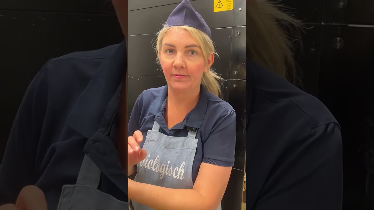 Regionale Teiglinge der besten Bäcker mehrmals täglisch frisch aus dem Steinofen!