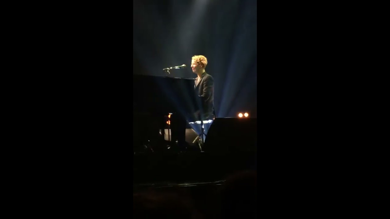 Tom Odell - Another Love  ( Live in İstanbul & Fans Singing Along)