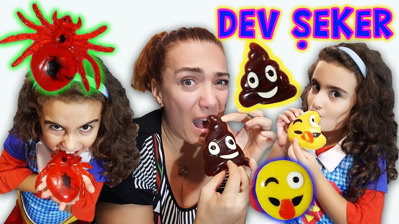 MİRA ile DEV EMOJİ JELİBON TATTIK | Abur Cubur Videoları | UmiKids