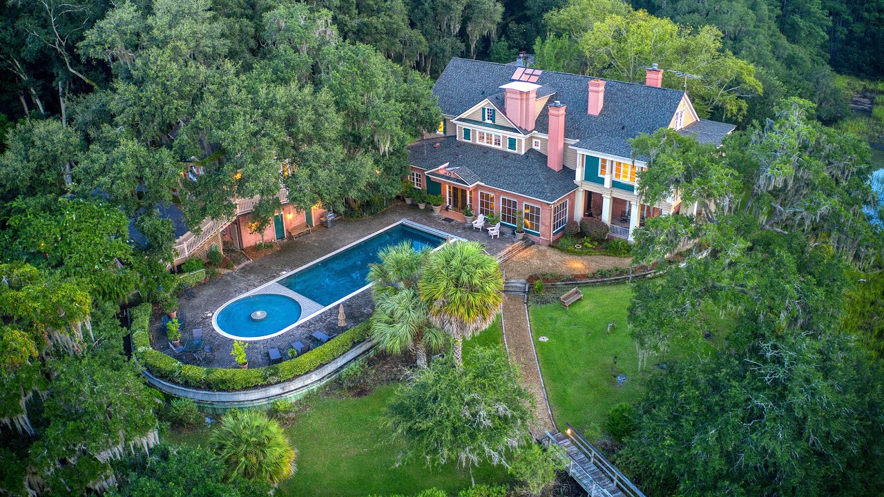 Sprawling Waterfront Estate in Beaufort County, South Carolina