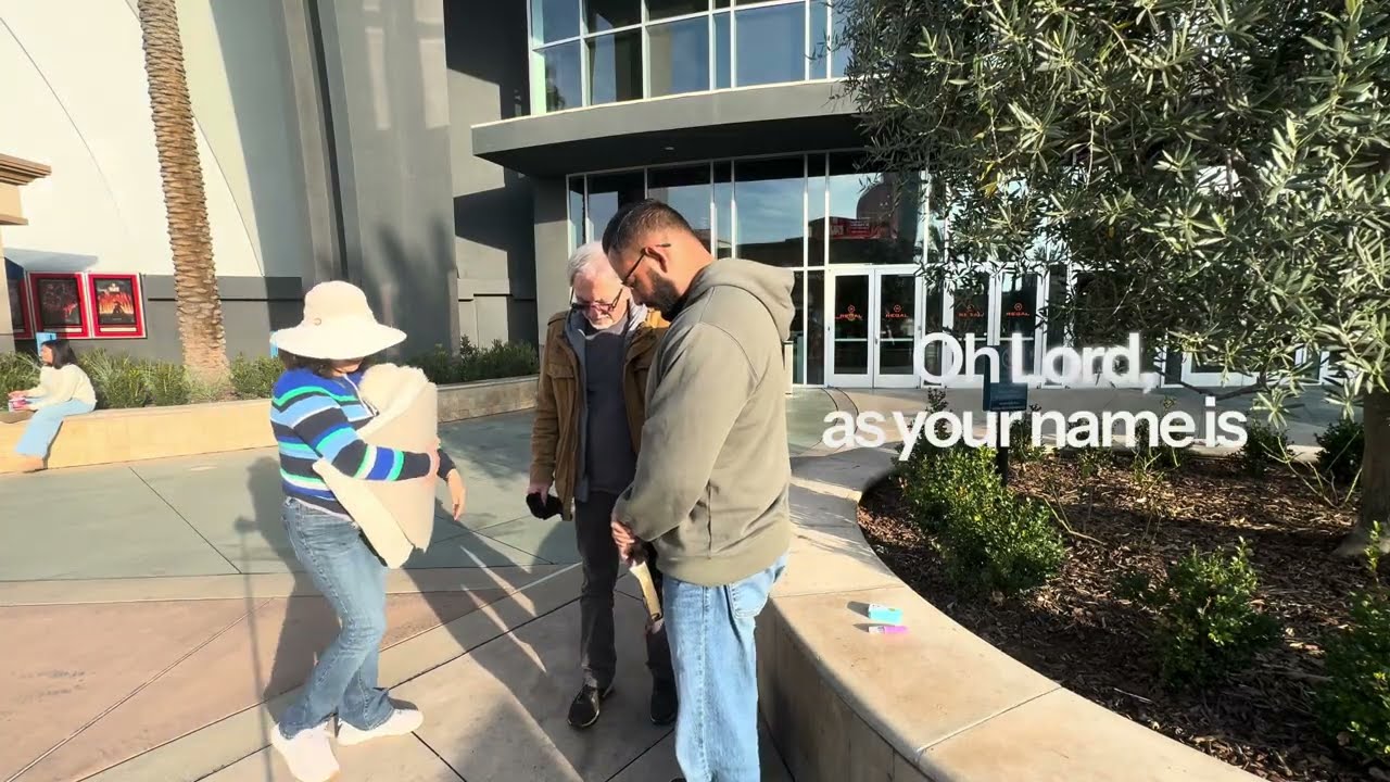 Street Preaching in Fresno, CA | Gospel & Prayer