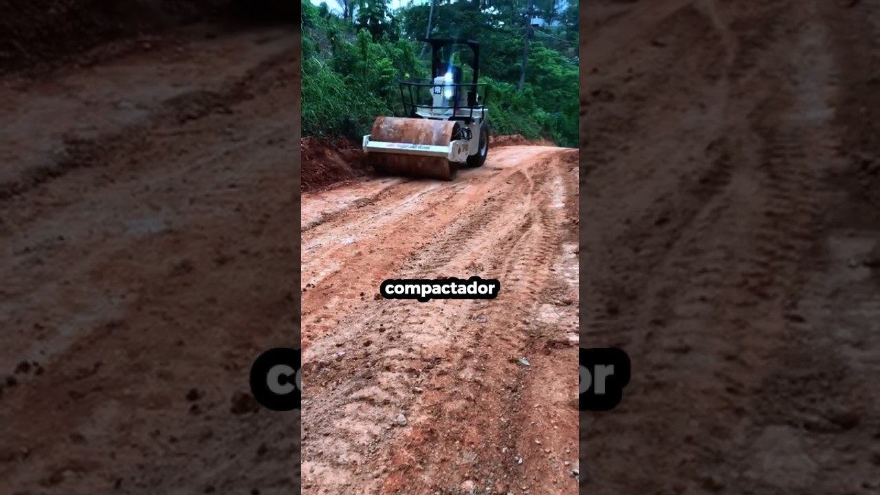 ¿Sabes para qué se usa el rodillo de un compactador? 😳🚜 