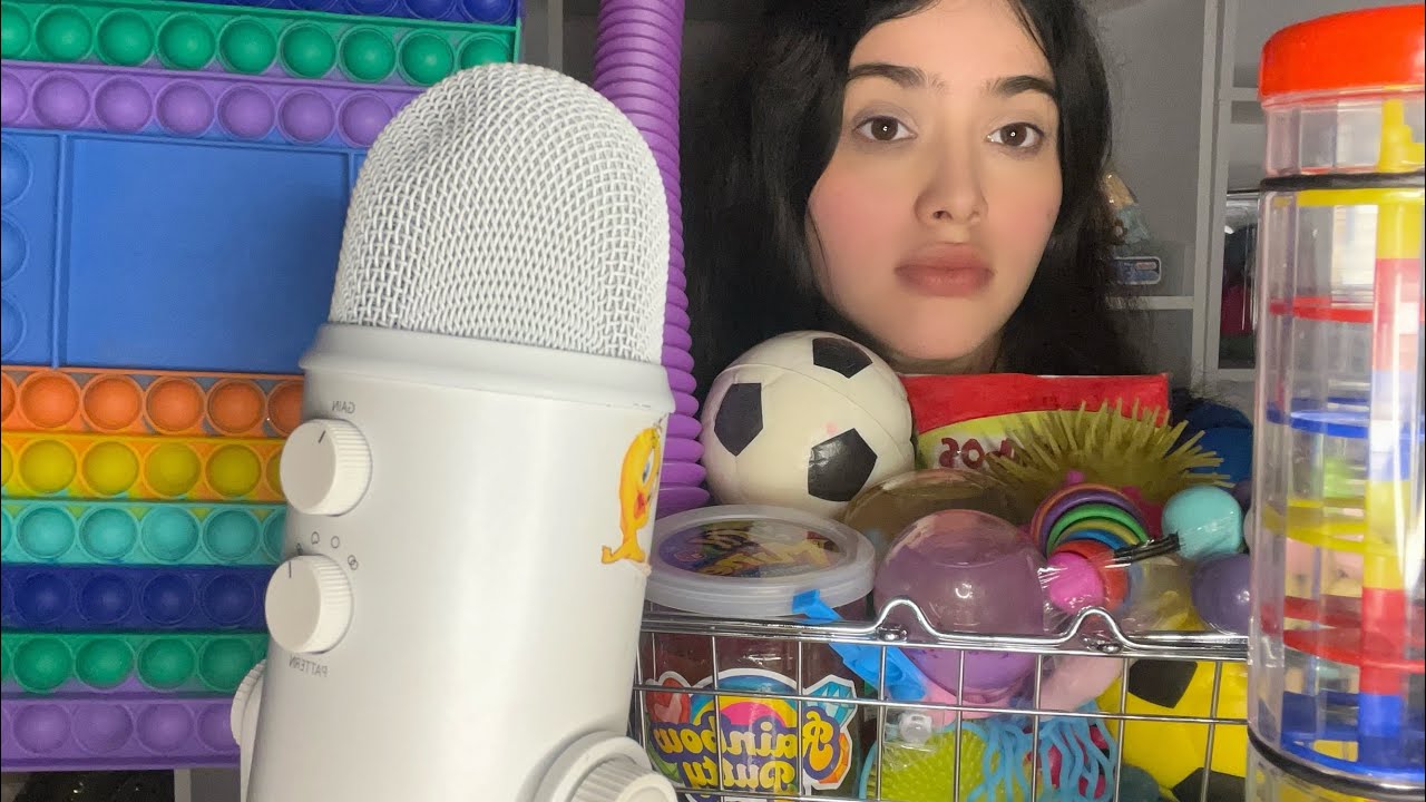 ASMR - COMPRO MÁS DE 50 JUGUETES DESESTRESANTES PARA AYUDARTE CON EL INSOMNIO ESTÁ NOCHE