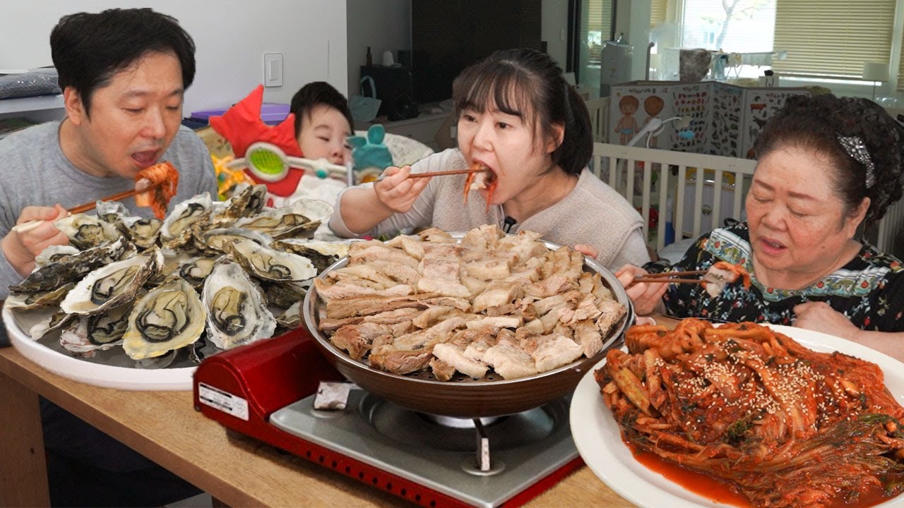 Новое блюдо свекрови: кимчи, устрицы и вареная свинина 😋Мукбанг