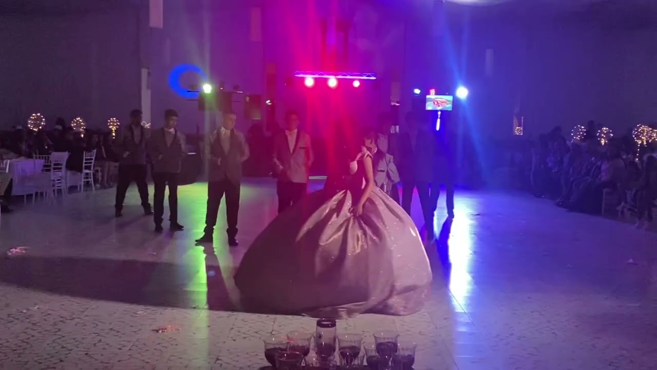 Rolling in the deep-Adele -Xv Ziomara Zambrano ♥️-coreográfia MARIO RUIZ # vals