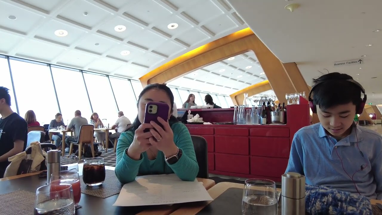 Day 1 - Sydney International Airport | Qantas First Lounge