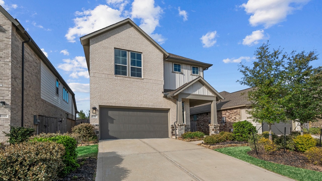 Ellen Story Presents 359 Mallorn Ln