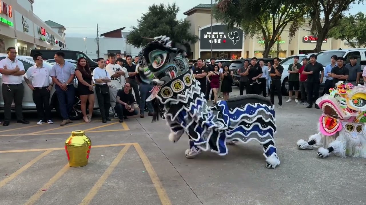 On Ngai Inauguration: Eye dotting and oath of the peach garden lion dance performance