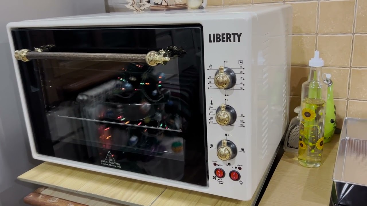 Що готую на Різдво? Огляд та повний тест-драйв електричної духовки Liberty T260C