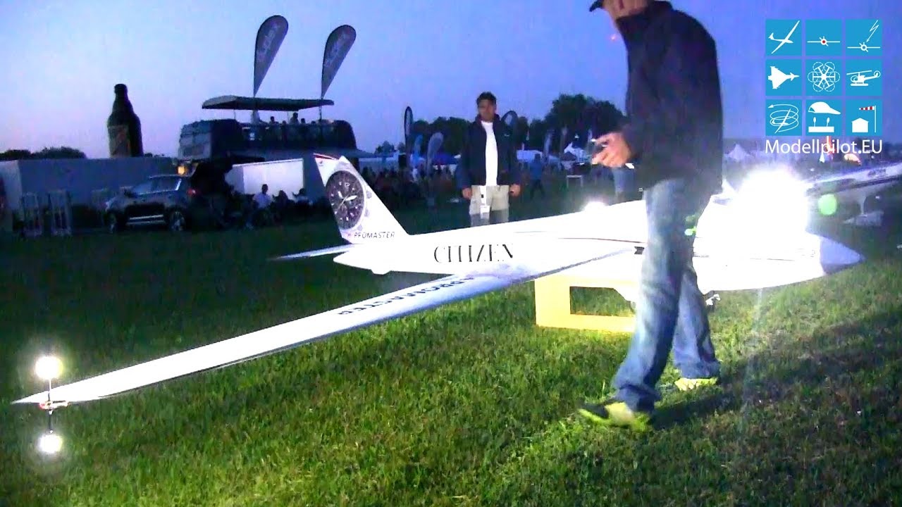 FOX MDM-1 PARITECH CITIZEN DESIGN CHRISTIAN SINGER RC NIGHT FLIGHT SHOW NACHTFLUGSHOW SEGELFLUGMESSE