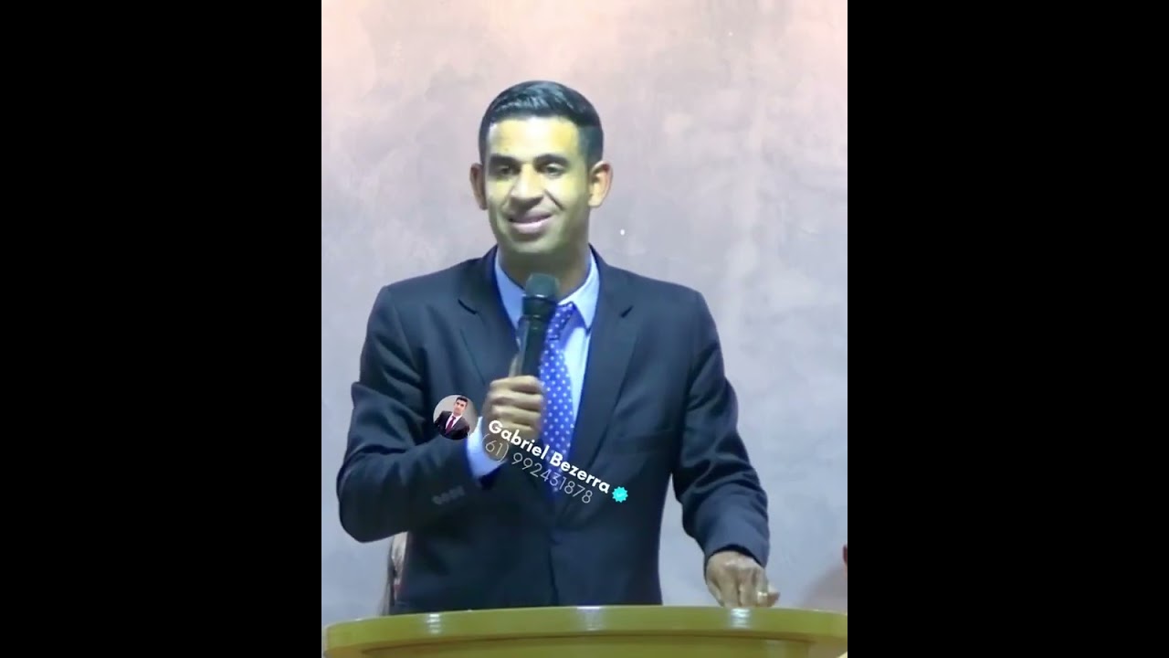 Gabriel pregando a palavra de Deus