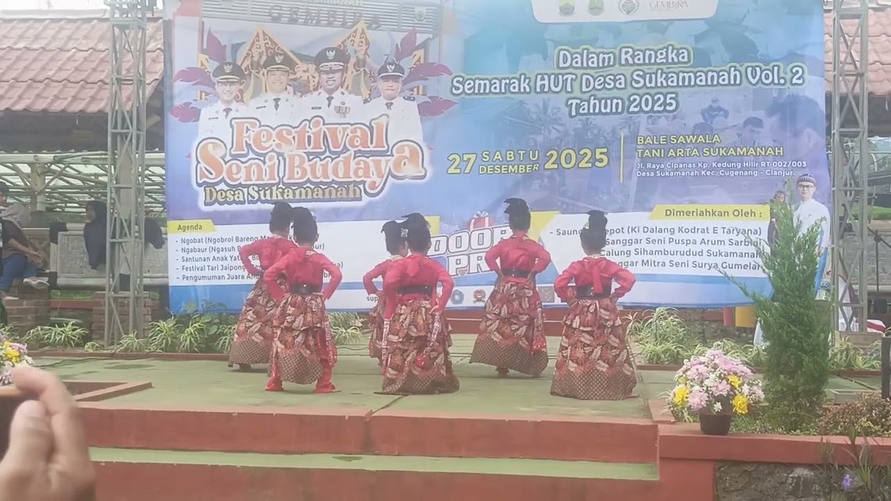 Rindu di acara Semarak HUT Desa Sukamanah Vol.2