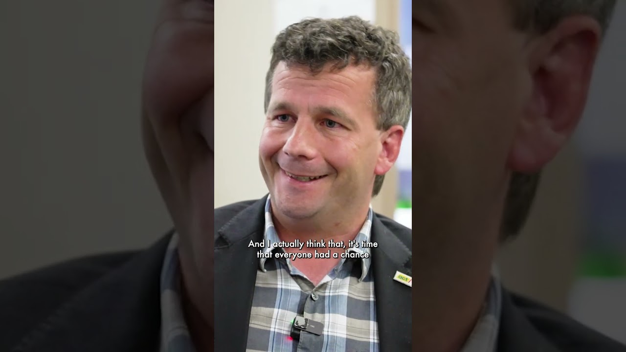 David Seymour and Debbie Ngarewa-Packer kids-plain the Treaty Principles Bill