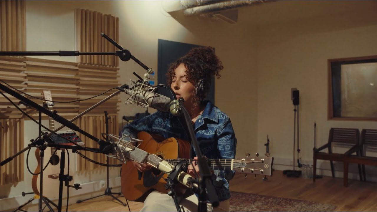 Sara Cruz - Somethin' Stupid (Live & Acoustic)