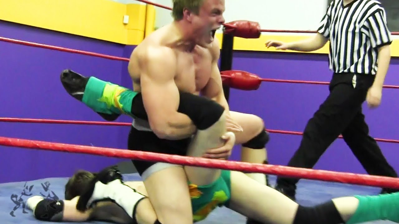 Mark Angel vs. Johnny Cockstrong - Beyond Wrestling [Free Match] 