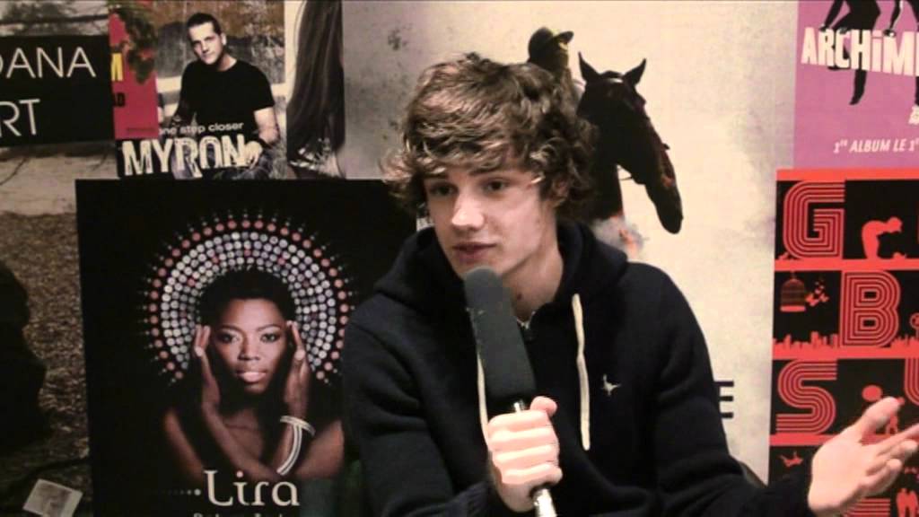 Liam Payne on his girlfriend, Zayn's dancing and of course, BOOBIES!