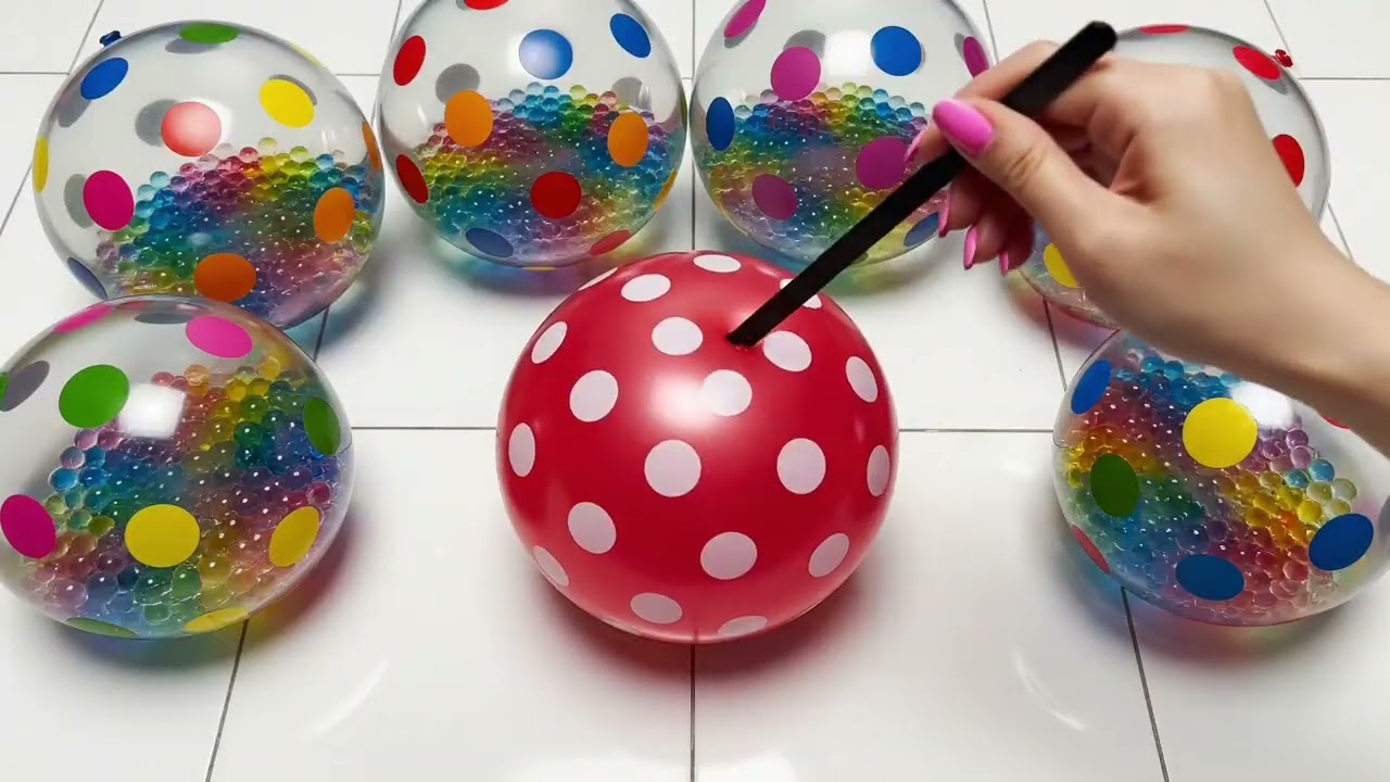 “Color Explosion! Polka Dot Balloons Popping Satisfying ASMR 💧”